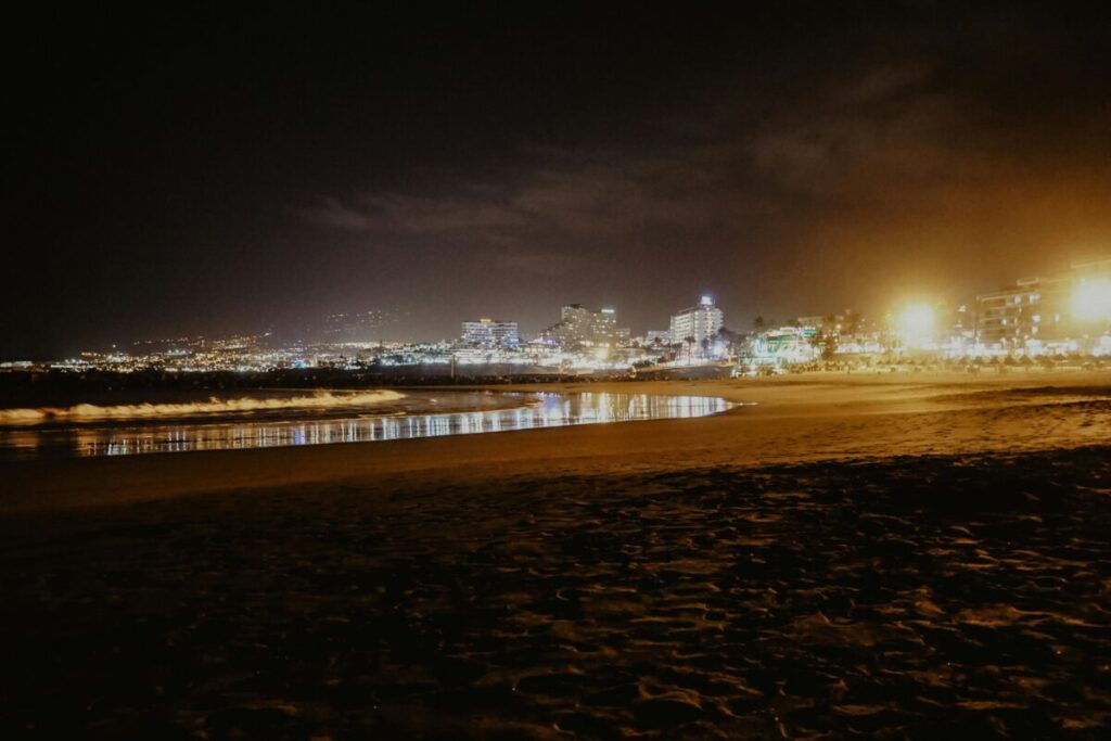 Playa de las Americas, photo credit Anastasia Saldatava Unsplash