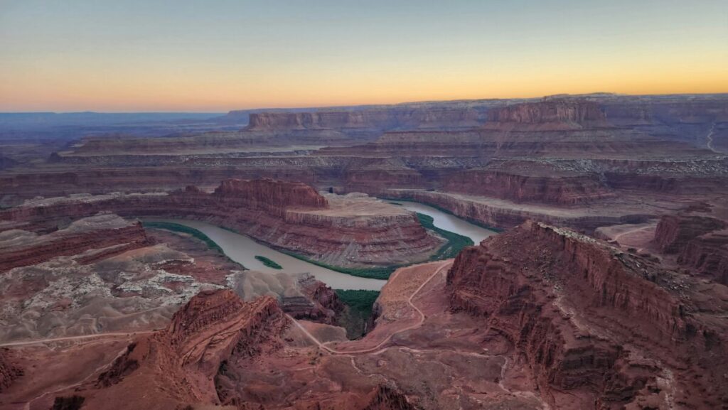 Dead Horse Point State Park near Moab, photo credit Joshua Colah on Unsplash