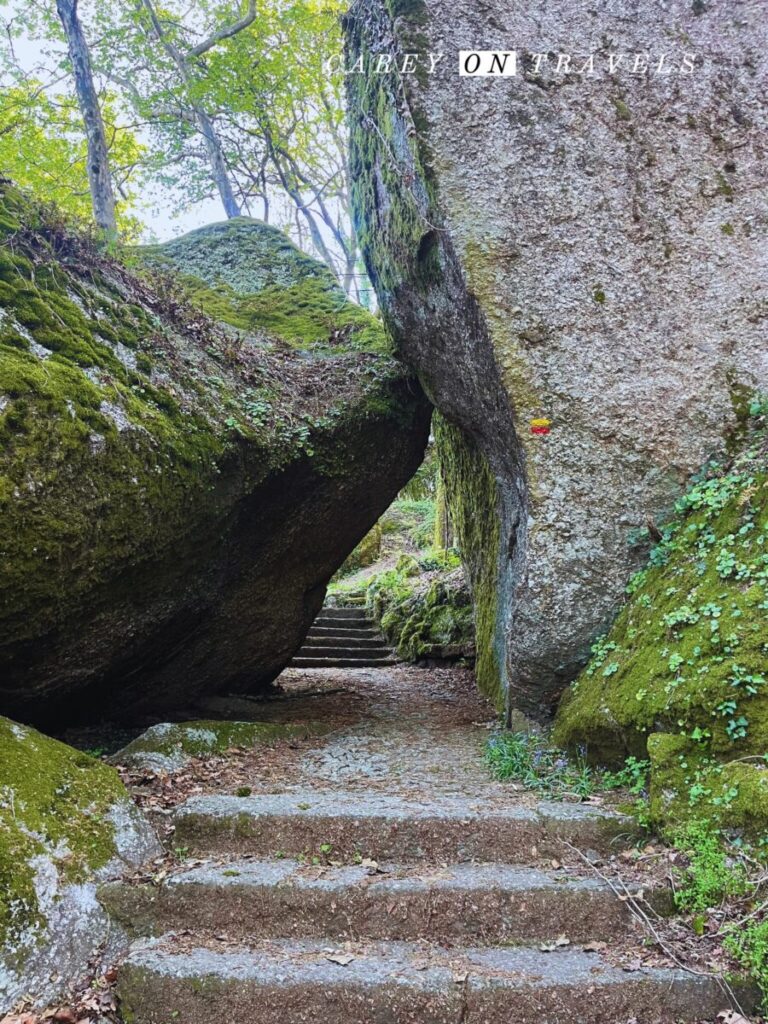 Path up to Penha Mountain