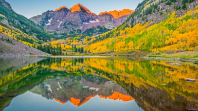 Fall foliage at the Maroon Bells in Aspen, Colorado. Photo credit Aspen Chamber Resort Association