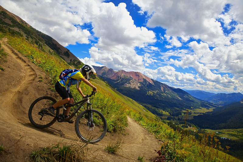 Mountain biking in Crested Butte photo credit Zach Dischner 