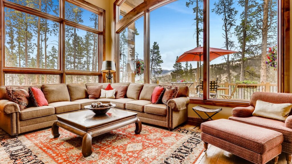 Cypress Mountain Chalet Breckenridge phot credit Moving Mountains https://movingmountains.com/vacation-rentals/cypress-mountain-chalet