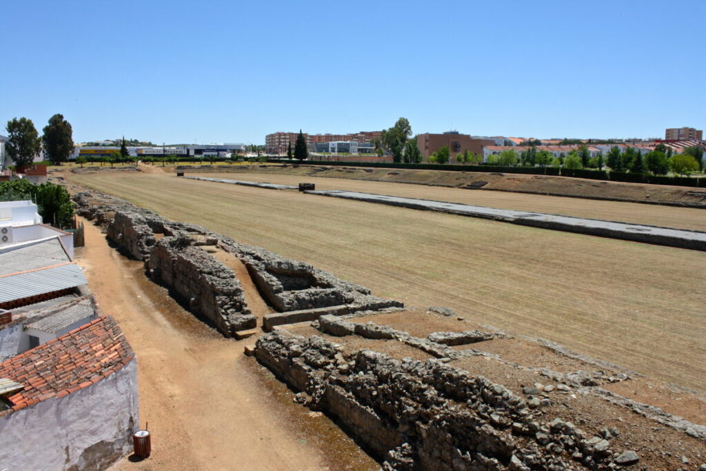 Roman circus / Circo romano, Mérida, photo credit Trevor Huxham on Flickr