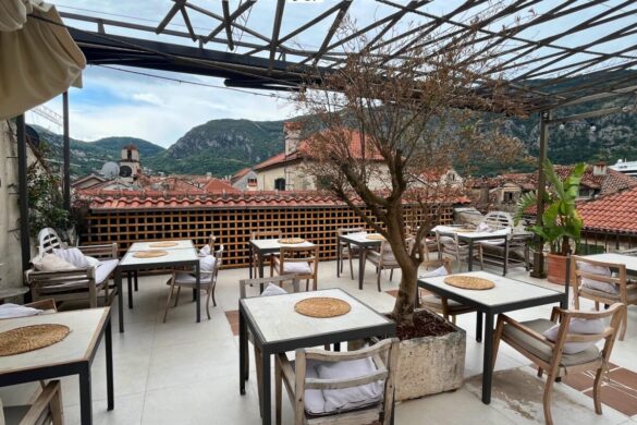 Hotel Hippocampus Breakfast Terrace Kotor