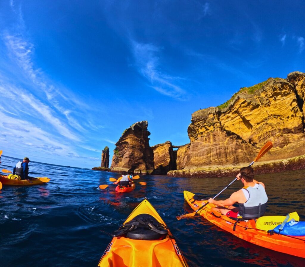 Kayaking to Islet Vila Franca