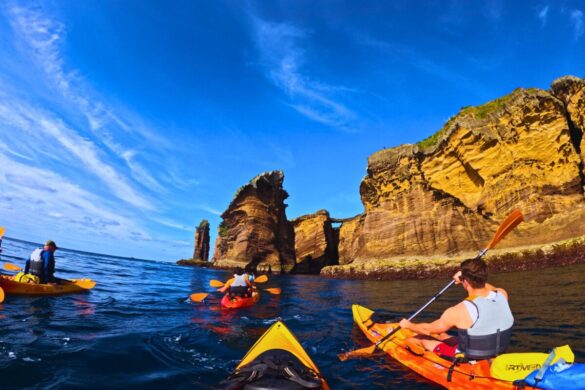Kayaking to Islet Vila Franca