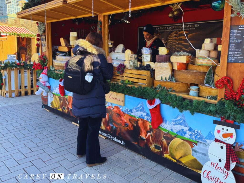 La montagne des saveurs cheese vendor hut