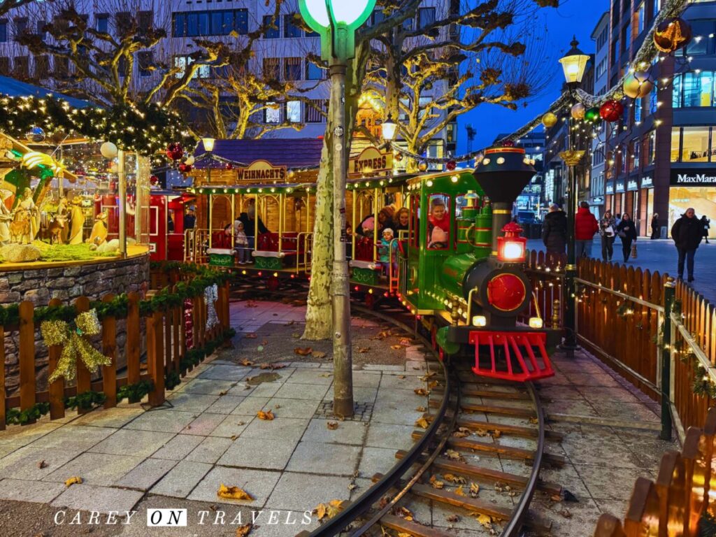 Train near Frankfurt Hauptwache at Christmas Market