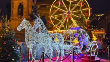 Roßmarkt Frankfurt Ferris Wheel and Horse with Coach